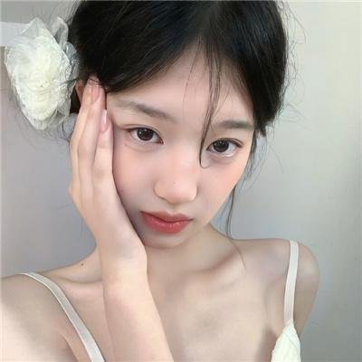 卡布里尼封面